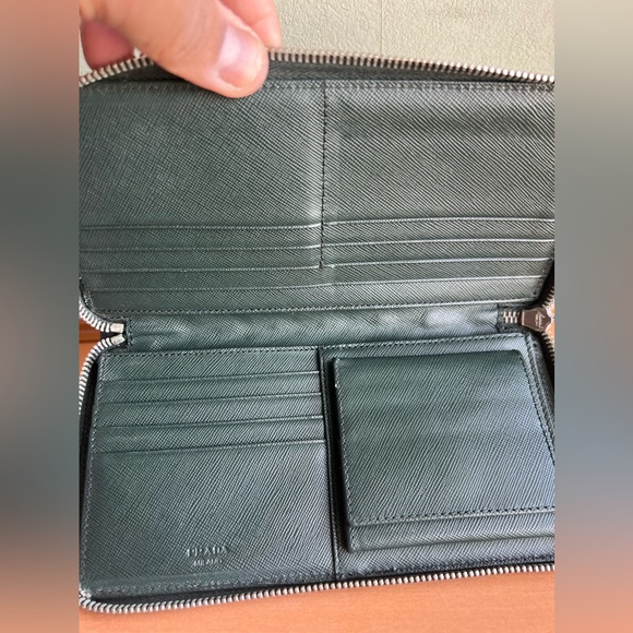 PRADA Studded long wallet - Picture 2 of 16